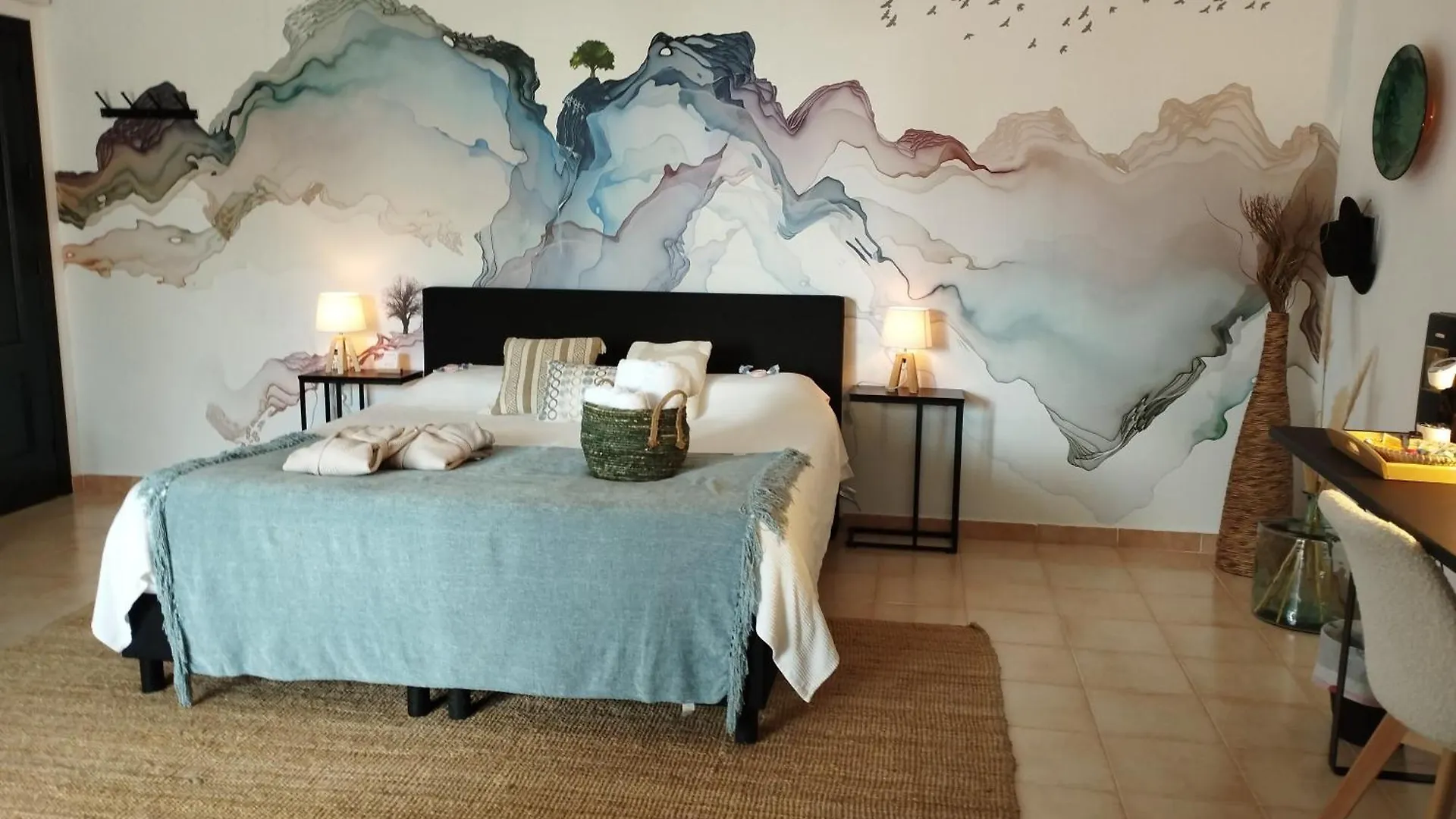 Malaga Hills Double Comfort Boutique & Wellness Eco-Hotel -Adults Only- 콤페타